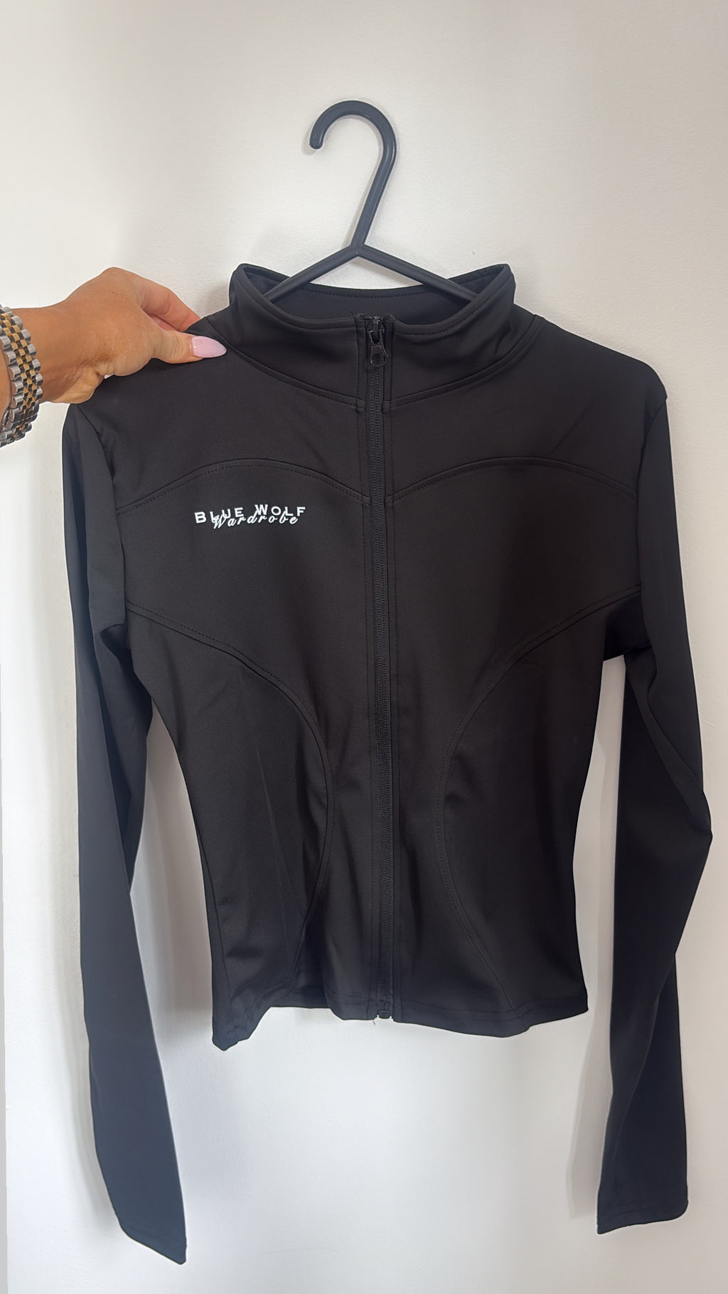 Onyx jacket 🖤🐺